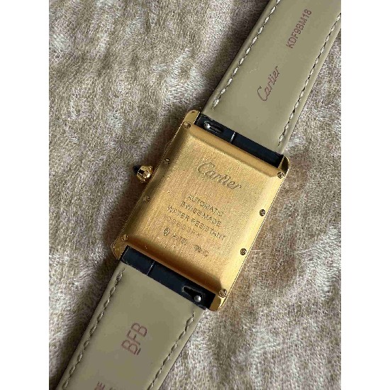 CARTIER     Tank(2025)  CA0575