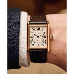 CARTIER     Tank(2025)  CA0576