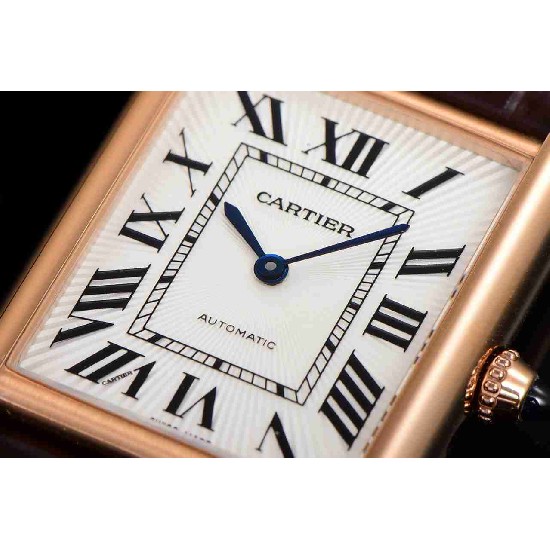 CARTIER     Tank(2025)  CA0579