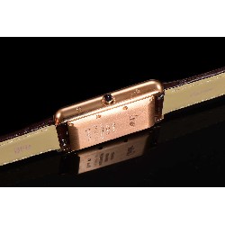 CARTIER     Tank(2025)  CA0580