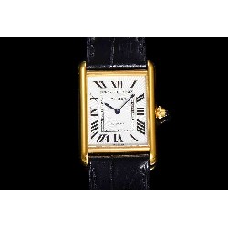 CARTIER     Tank(2025)  CA0581