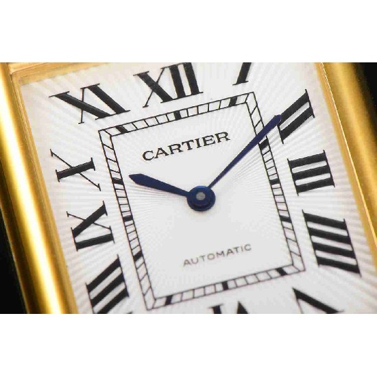 CARTIER     Tank(2025)  CA0581