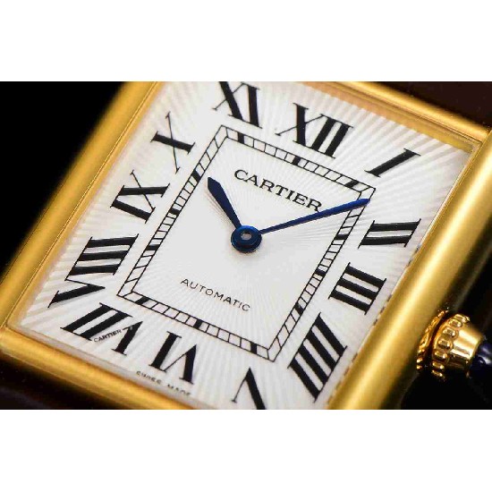 CARTIER     Tank(2025)  CA0583