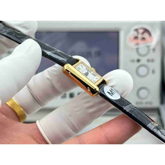 CARTIER     Tank (MiNi)  CA0615