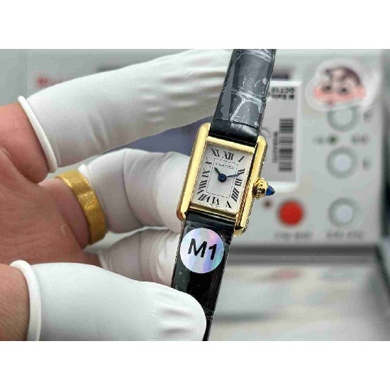 CARTIER     Tank (MiNi)  CA0615