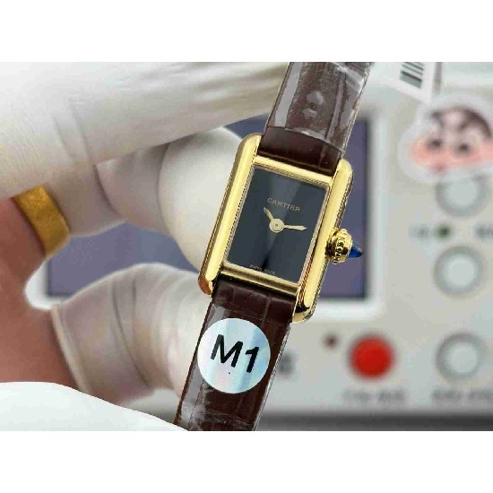 CARTIER     Tank (MiNi)  CA0617