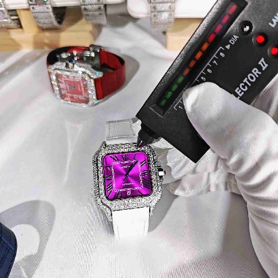 CARTIER     Santos (Moissanite) Watch