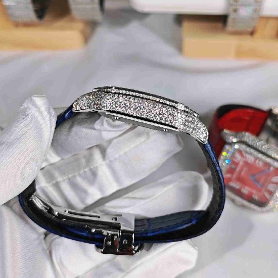 CARTIER     Santos (Moissanite) Watch