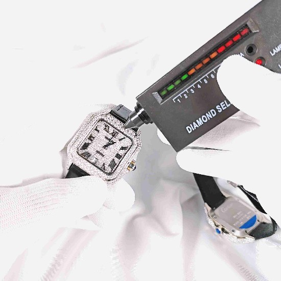 CARTIER     Santos (Moissanite) Watch