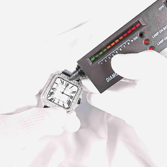 CARTIER     Santos (Moissanite) Watch