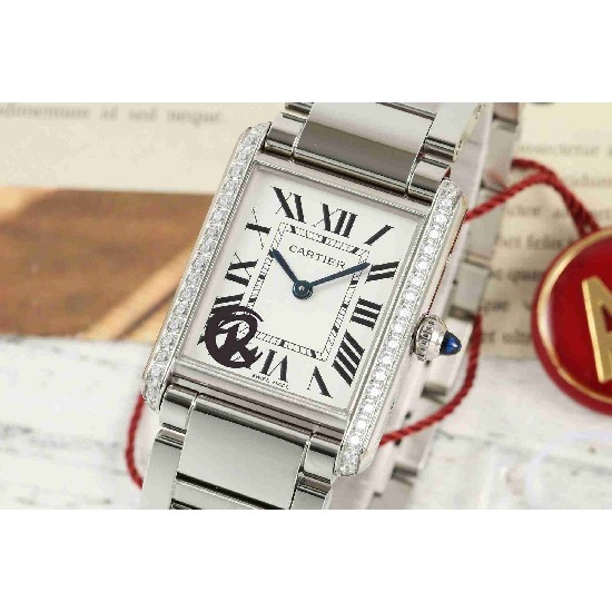 CARTIER     New Tank   CA0641
