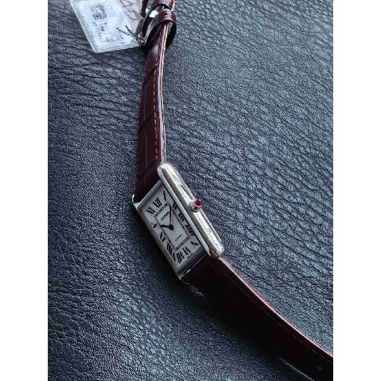 CARTIER     New Tank   CA0658 (2026 new)