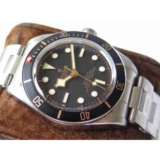 TUDOR 39mm DT0006