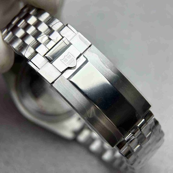 TUDOR  41mm DT0046
