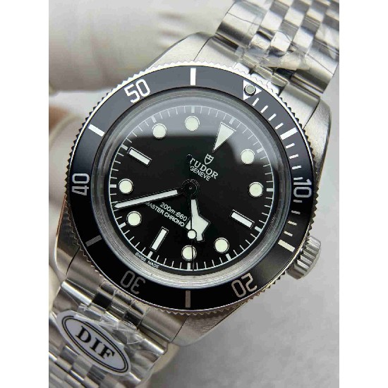 TUDOR  41mm DT0048