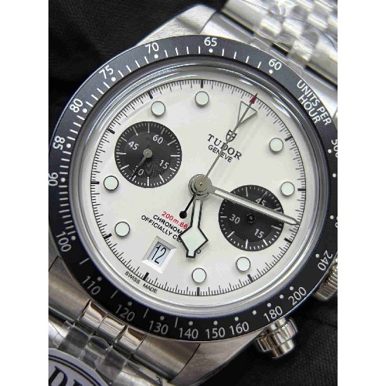 TUDOR  41mm DT0052