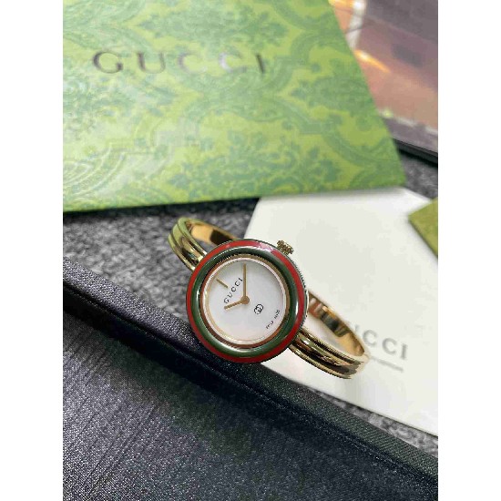 Gucci  Watch GUW0083