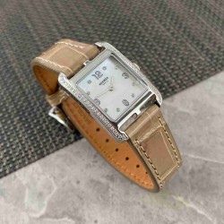 Hermès HEW0003
