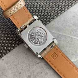 Hermès HEW0003