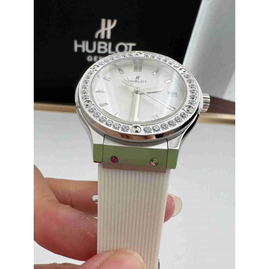 HUBLOT   CLASSIC FUSION(Lady 33mm)HO0253