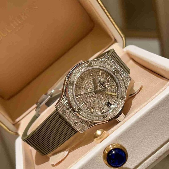 HUBLOT   CLASSIC FUSION 33mm HO0334