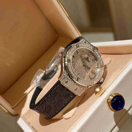 HUBLOT   CLASSIC FUSION 33mm HO0334