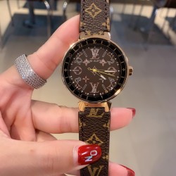 Louis Vuitton LVW0004