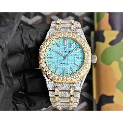 AUDEMARS PIGUET Royal-Oak (Moissanite)