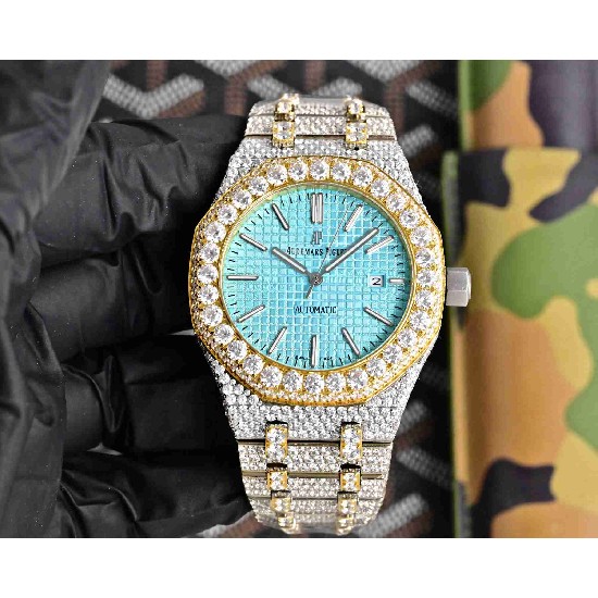 AUDEMARS PIGUET Royal-Oak (Moissanite)