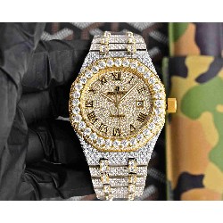 AUDEMARS PIGUET Royal-Oak (Moissanite)