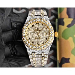 AUDEMARS PIGUET Royal-Oak (Moissanite)