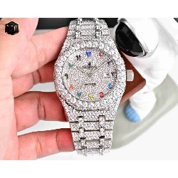 AUDEMARS PIGUET Royal-Oak (Moissanite)