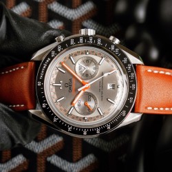 OMEGA   SPEEDMASTER OM0040