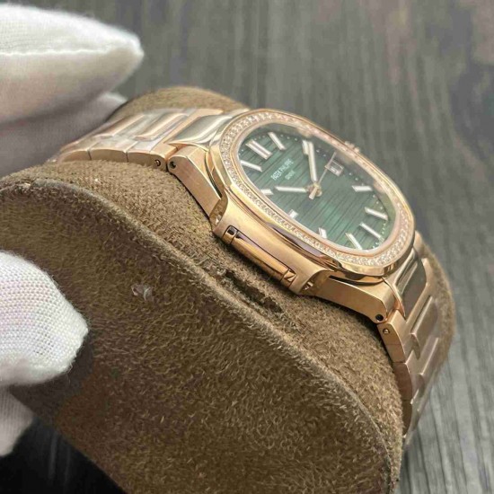 PATEK PHILIPPE Nautilus Lady 35mm PP0302 PATEK PHILIPPE Nautilus Lady 35mm PP0302