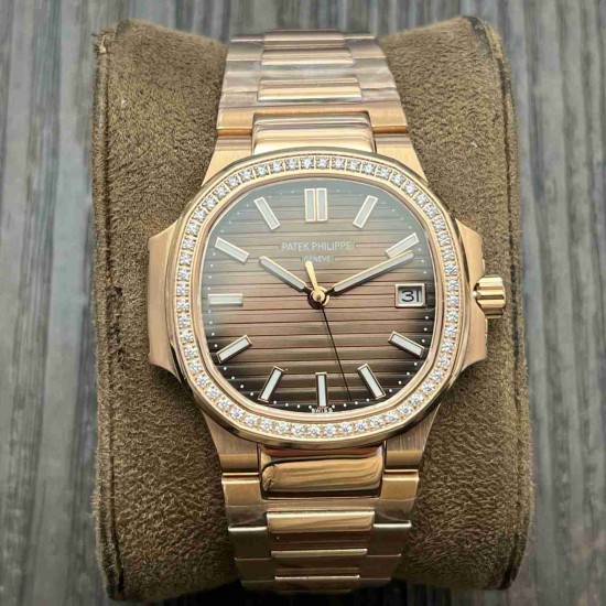 PATEK PHILIPPE Nautilus Lady 35mm PP0303 PATEK PHILIPPE Nautilus Lady 35mm PP0303