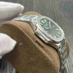 PATEK  PHILIPPE Nautilus Lady 35mm PP0307