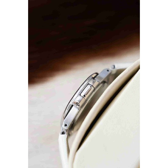 PATEK PHILIPPE Nautilus Lady PP0343