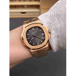 PATEK     PHILIPPE  Nautilus PP0350