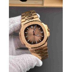 PATEK     PHILIPPE  Nautilus PP0351