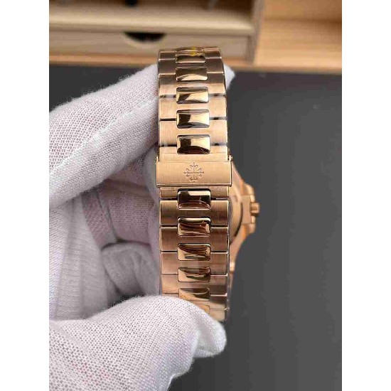 PATEK     PHILIPPE  Nautilus PP0351