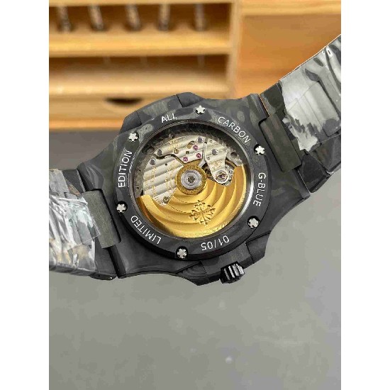 PATEK     PHILIPPE  Nautilus PP0386 （carbon fiber）