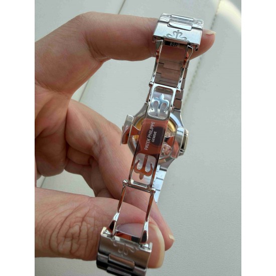 PATEK PHILIPPE Nautilus Lady PP0403