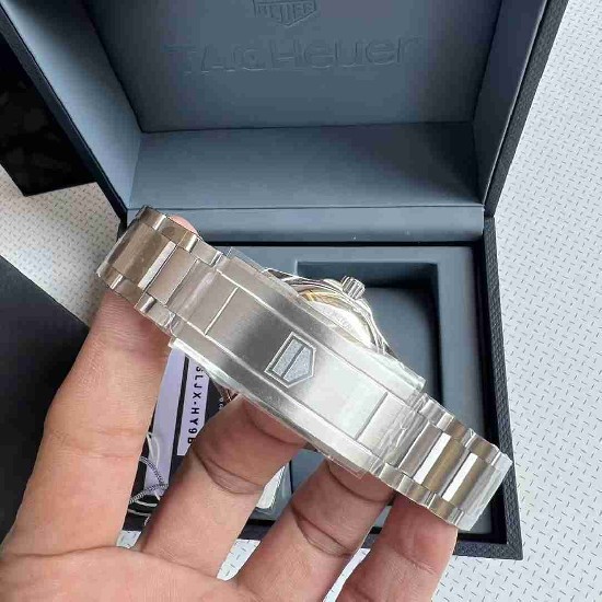 TAG  Heuer 43MM TAG0051