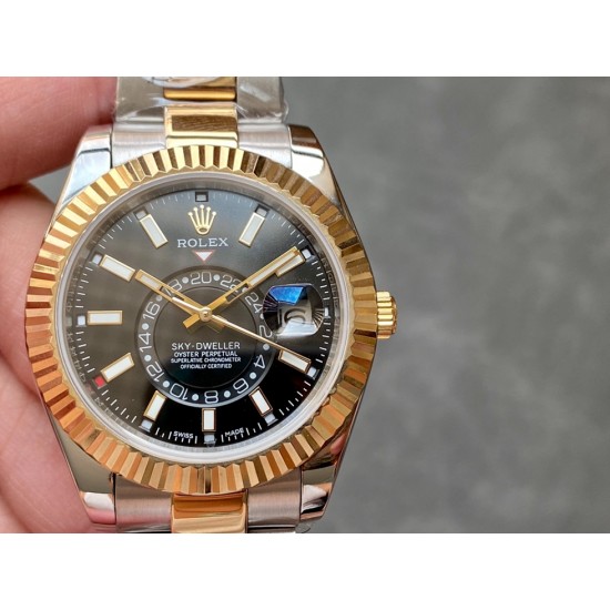 ROLEX A Sky-Dweller RO0204