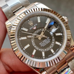 ROLEX A Sky-Dweller RO0206