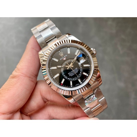 ROLEX A Sky-Dweller RO0206