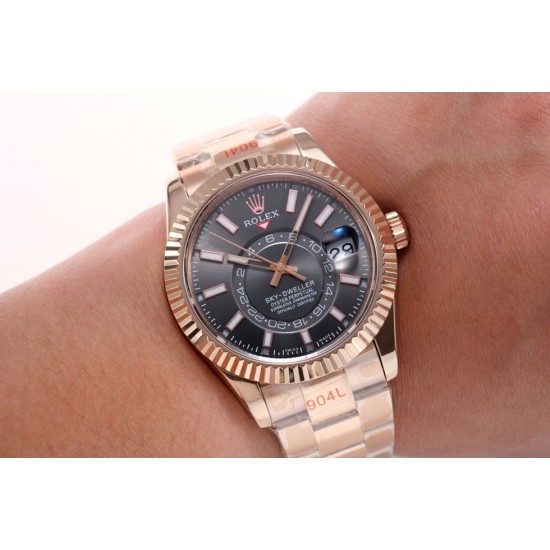 ROLEX  Sky-Dweller RO0226