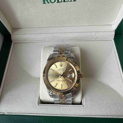 ROLEX     Date just 41 RO1572(SALE)