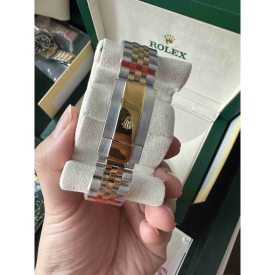 ROLEX     Date just 41 RO1578(SALE)