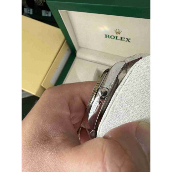 ROLEX     Date just 41 RO1611(SALE)